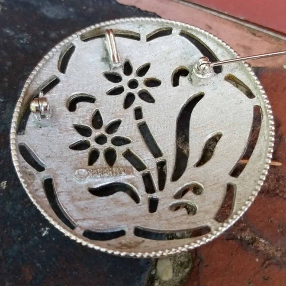 Vintage signed pendant/ brooch earrings‎ set